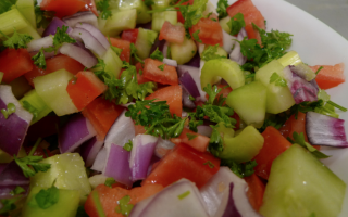 Салат с сельдереем листовым рецепты