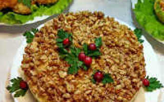 Салат с говядиной и маринованными огурцами рецепт и грецкими орехами
