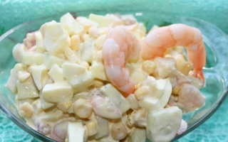 Рецепт салата с креветками и кукурузой