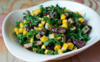 Салат с фасолью консервированной и сухариками и кукурузой рецепт с фото