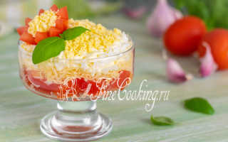 Салат с помидорами с сыром и чесноком фото рецепт